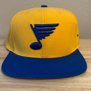 Vintage Mitchell and Ness St. Louis Blues snapback hat